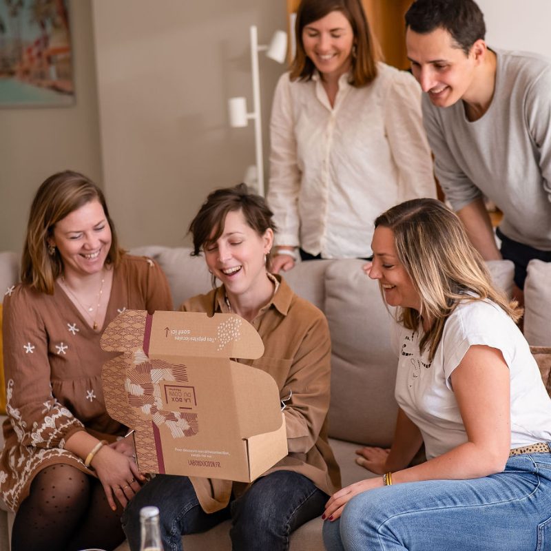 box cadeau offerte entre amis moment convivial